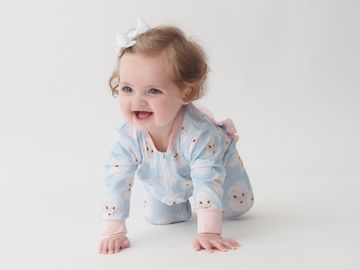 Cypress Row Santa Baby Girls Pink Zippy Lounge