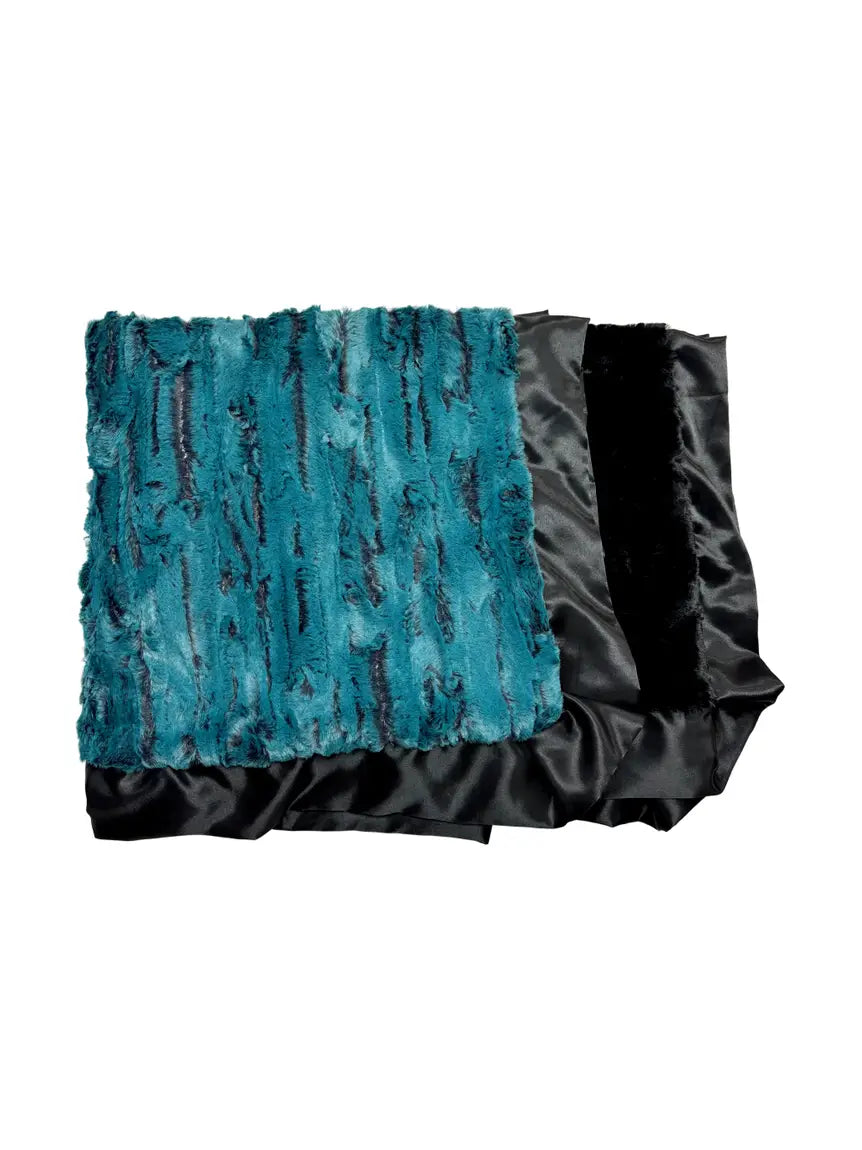 Luxe Cuddle Blanket | Mystic Timber