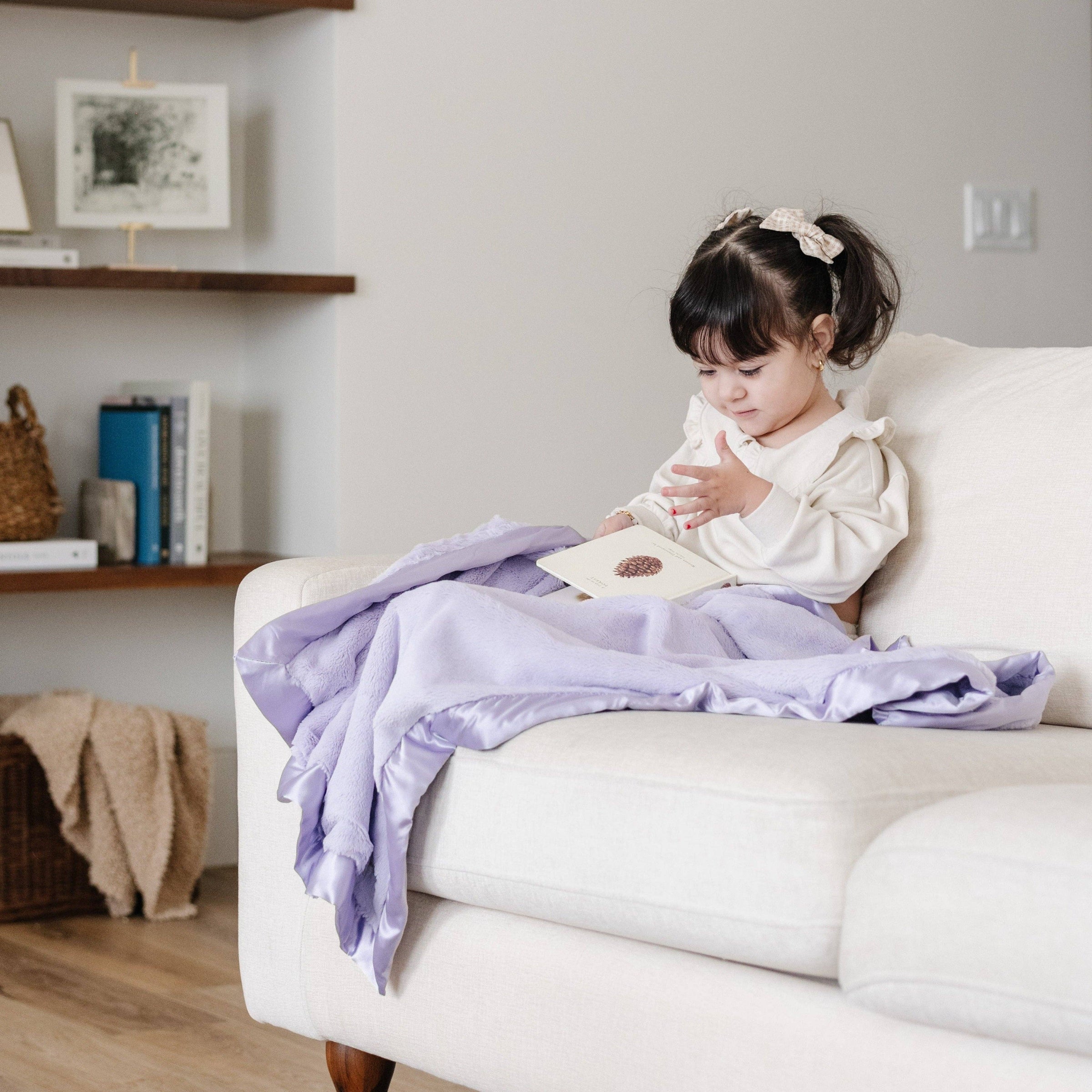 SATIN BORDER RECEIVING BLANKETS: Dainty Floral