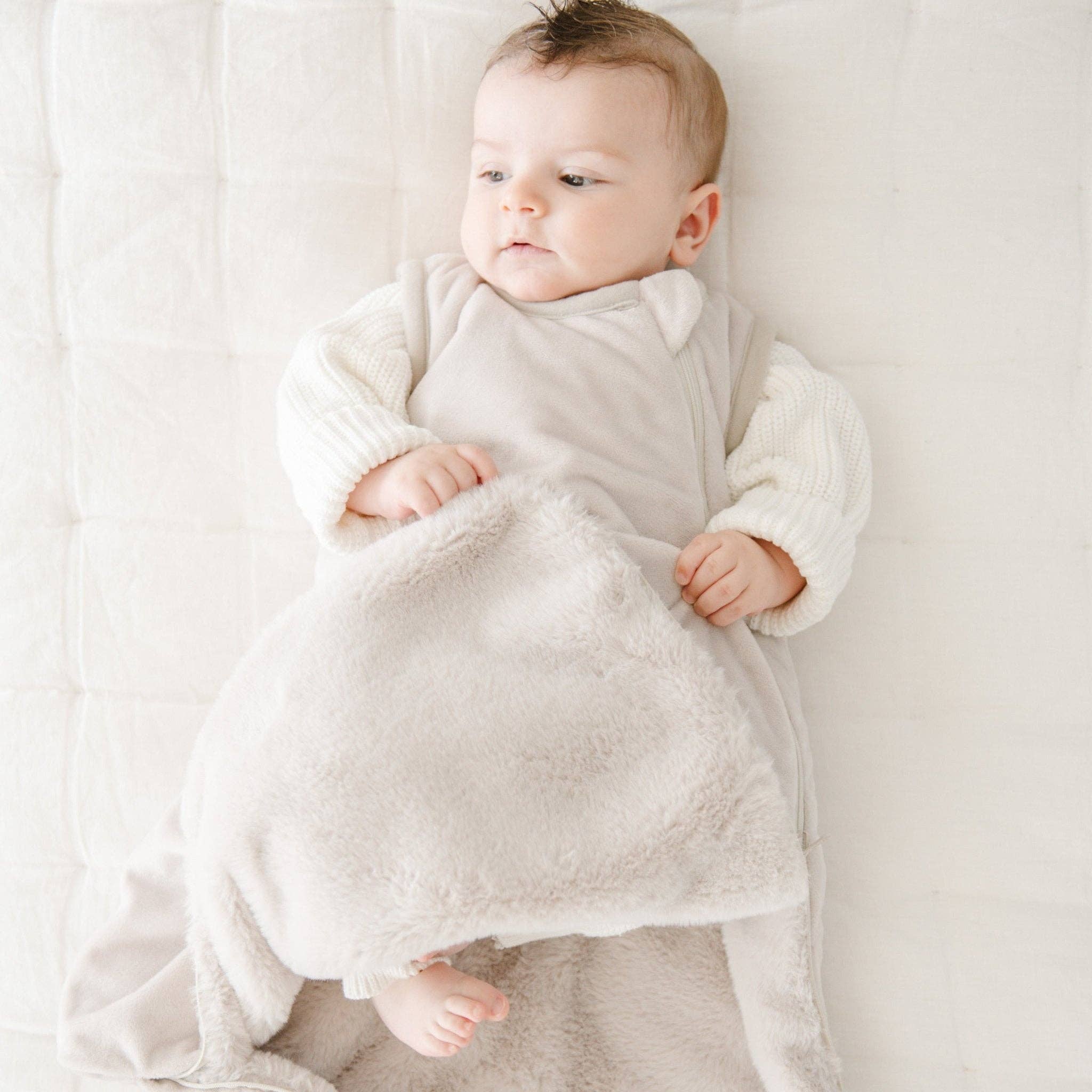 WEARABLE BLANKETS: Feather / Medium Minky