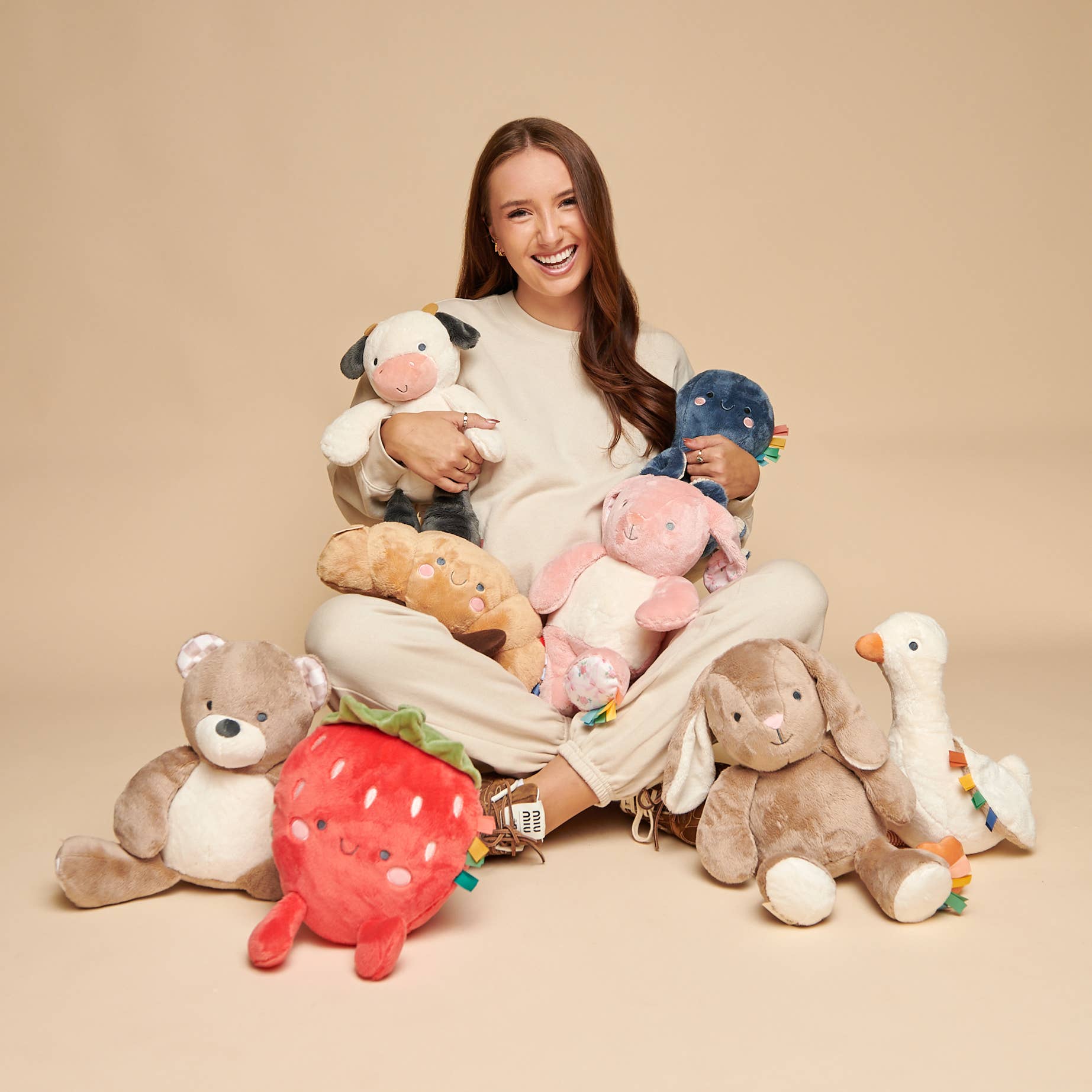 Sweetie Snuggles™ Plush: Cow