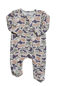 Bamboo Zipper Footie | Camo Cutie