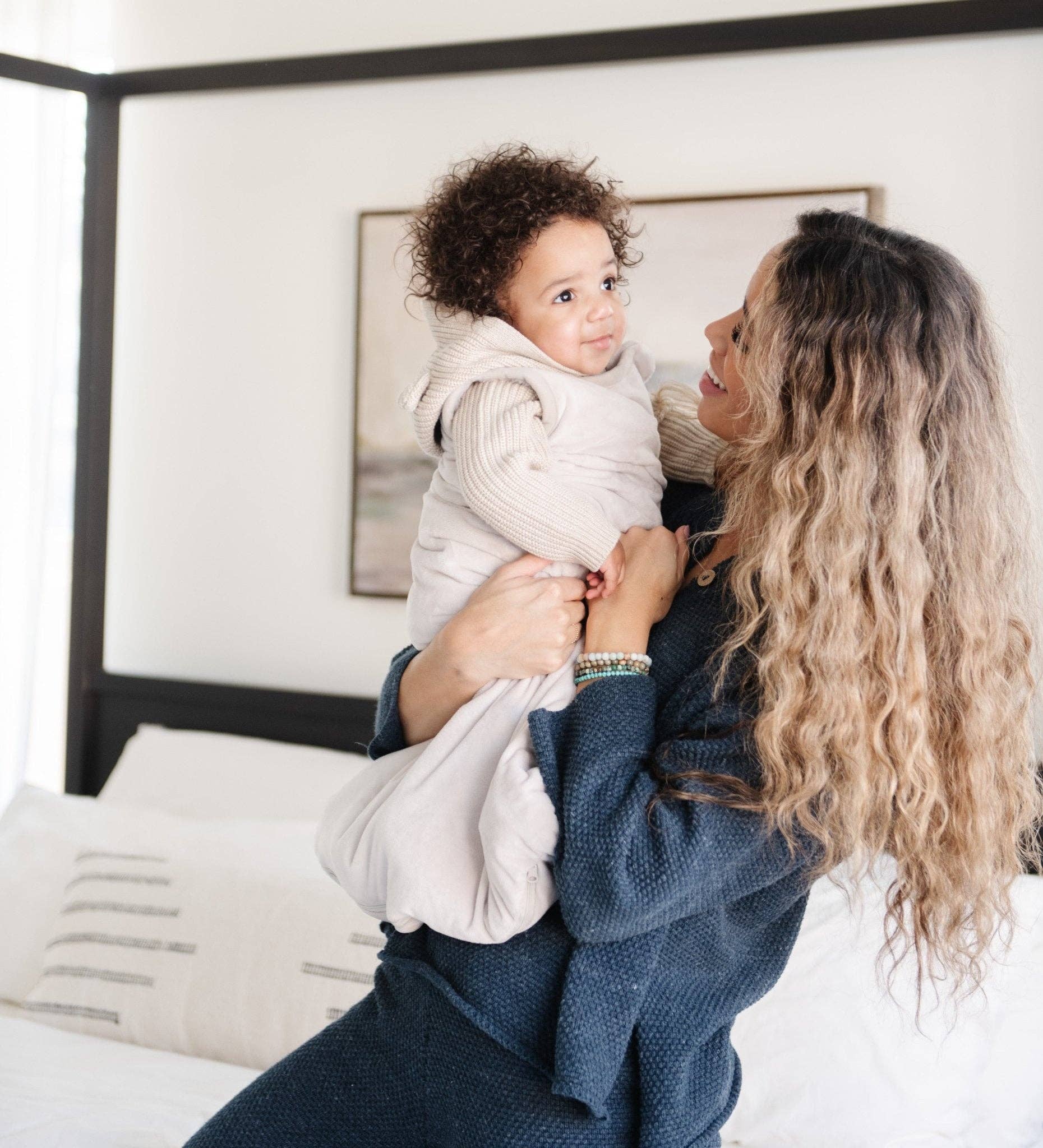 WEARABLE BLANKETS: Feather / Medium Minky