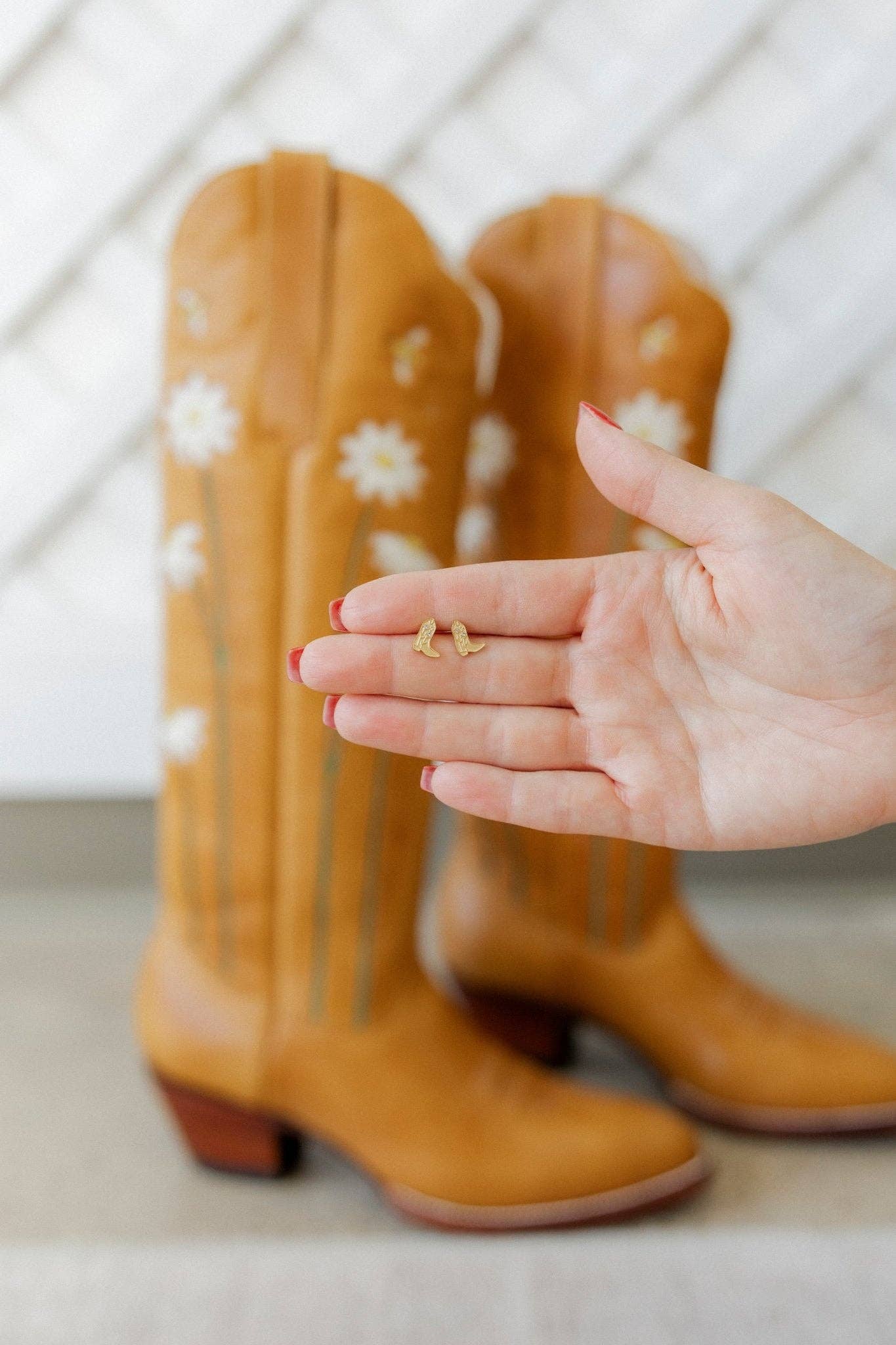 Screwback Stud Earrings - Daisy Cowgirl Boot