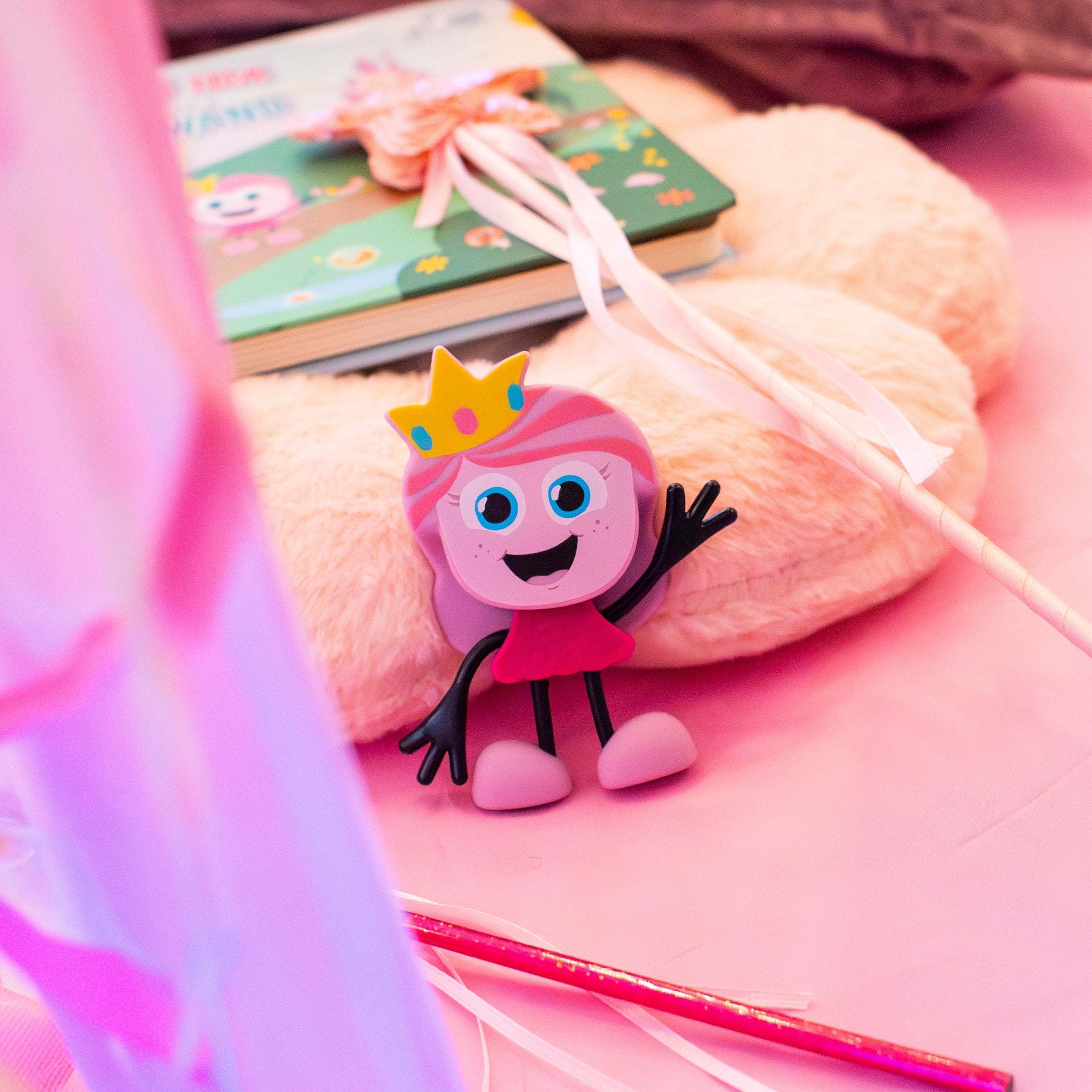 Glo Pals Princess Ida Character