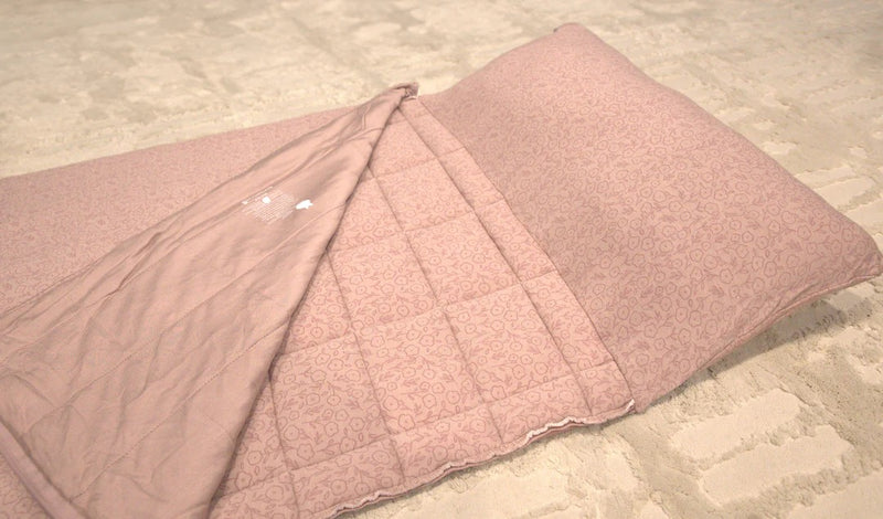 NAP MAT: Dainty