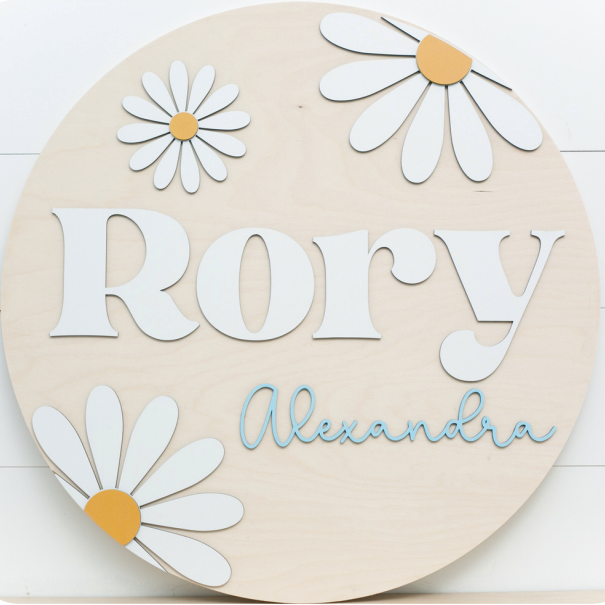 Sugar + Maple Round Sign | Daisy