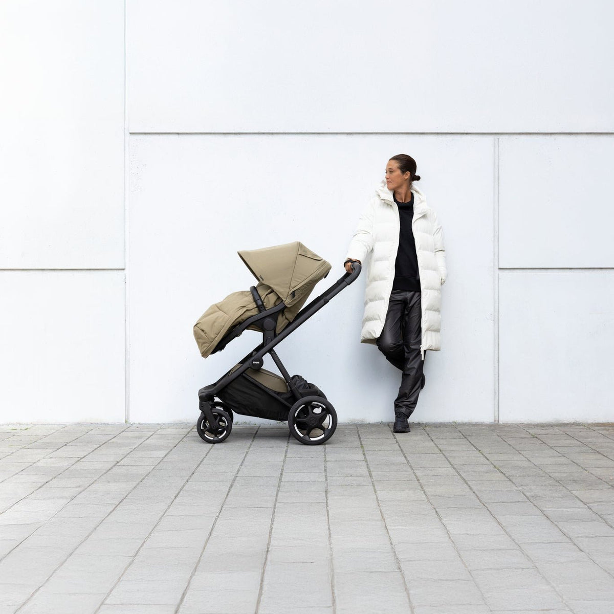 Thule Charm Stroller with Newborn Insert - Baby Biz