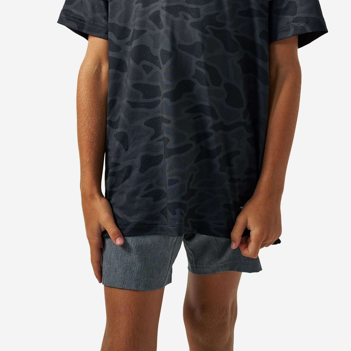 Burlebo Youth Short Sleeve Performance Hoodie | Black Camo