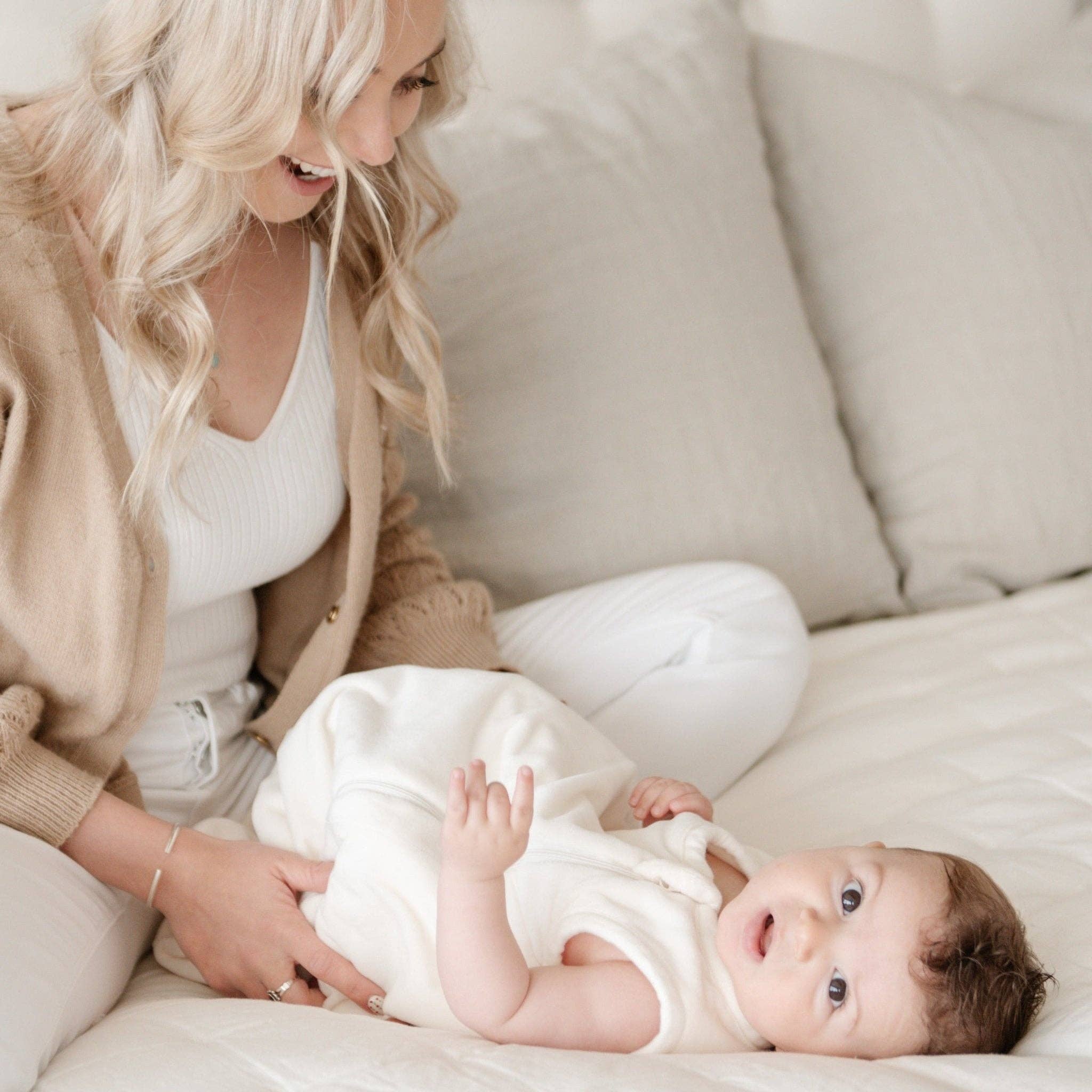 WEARABLE BLANKETS: Feather / Medium Minky