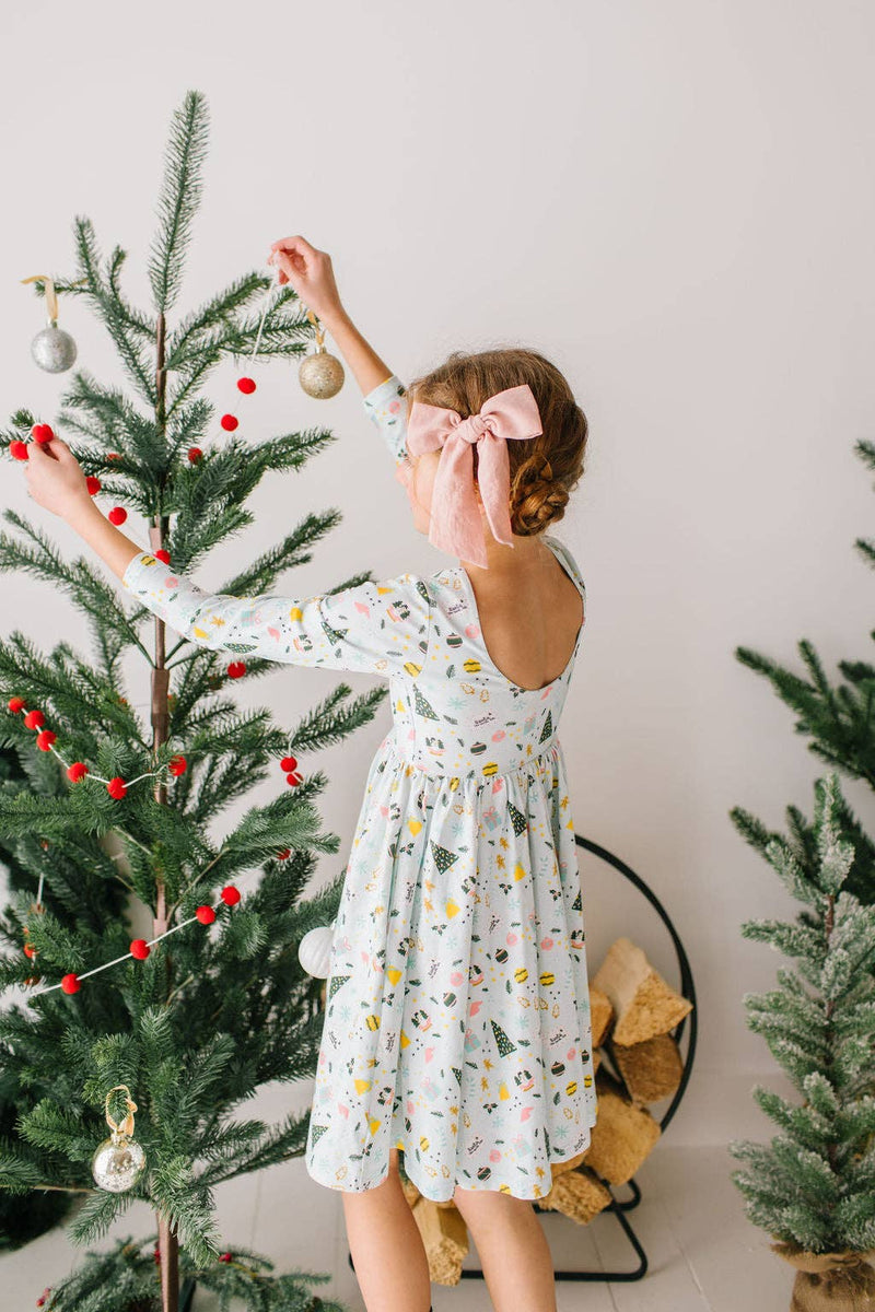 Gwendolyn Dress in Festive Scenes