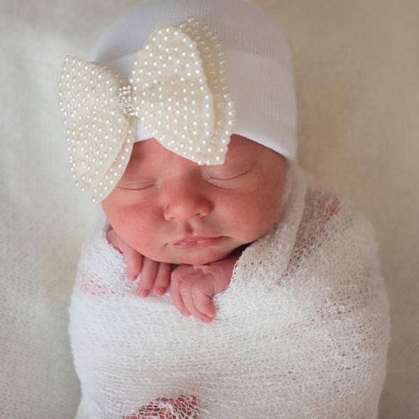 Ilybean Pearl Bow Hospital Hat for Newborn Girls -Beige / NEWBORN